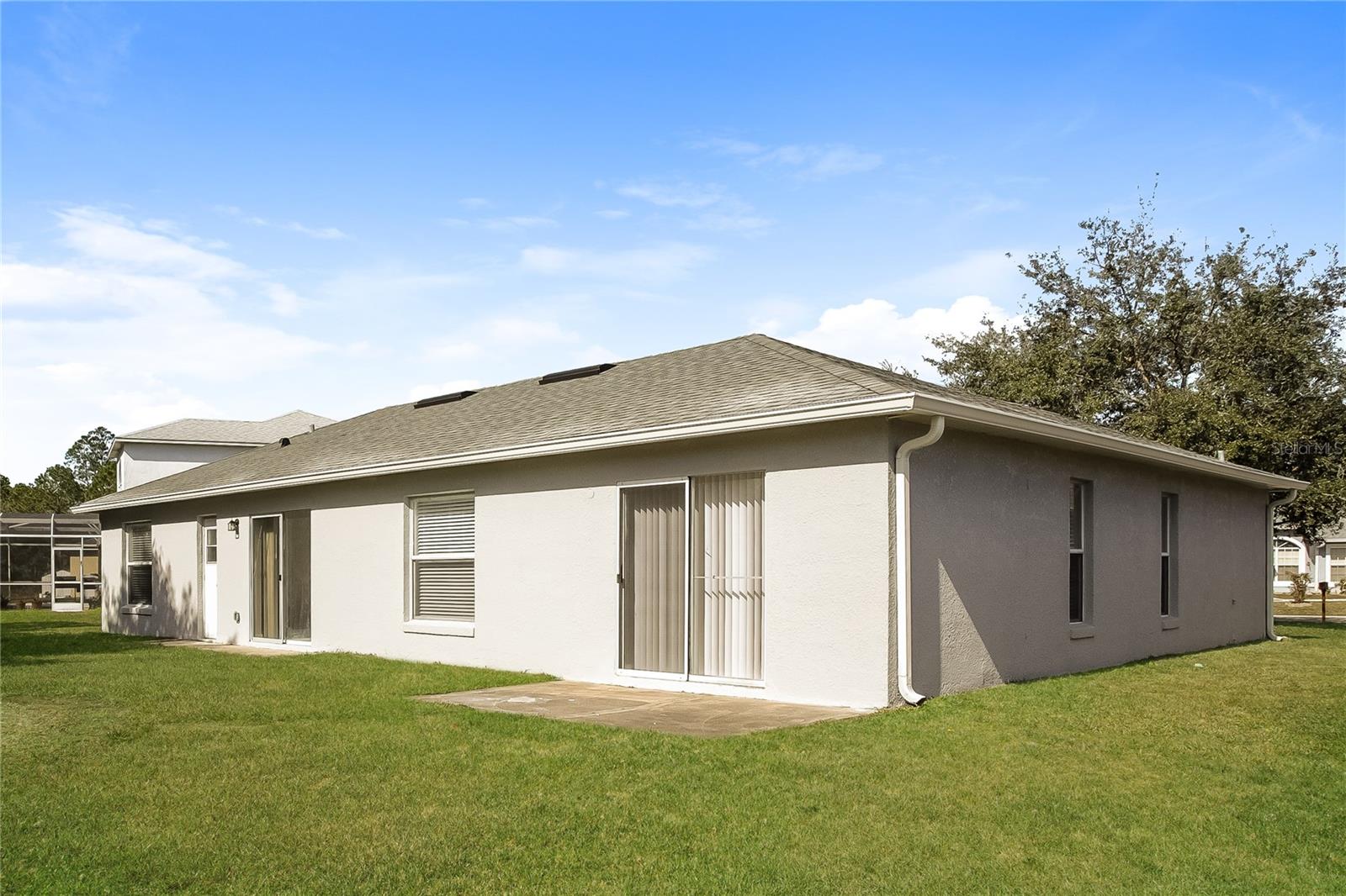 REGENCY POINTE - Residential Lease