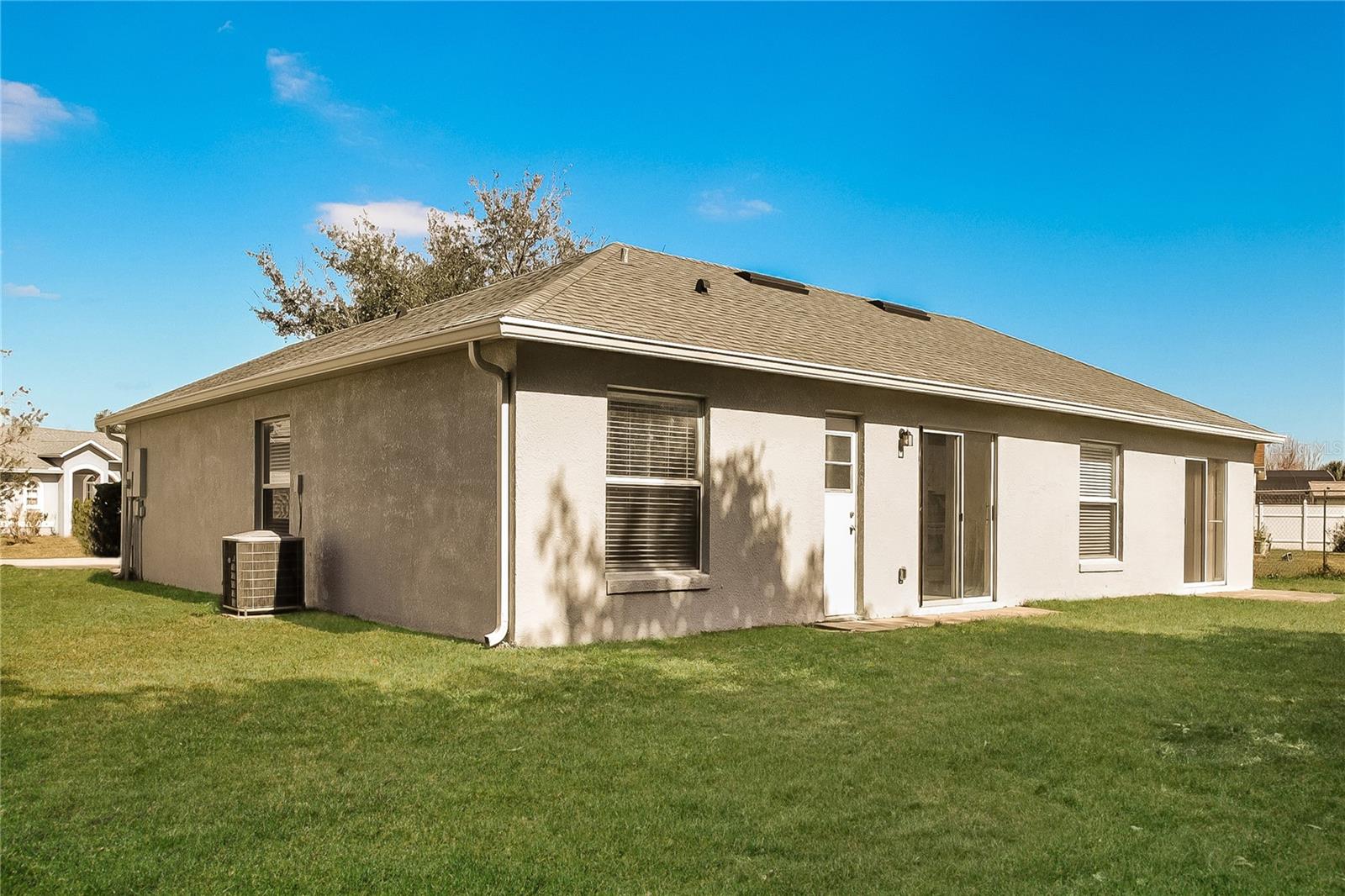 REGENCY POINTE - Residential Lease