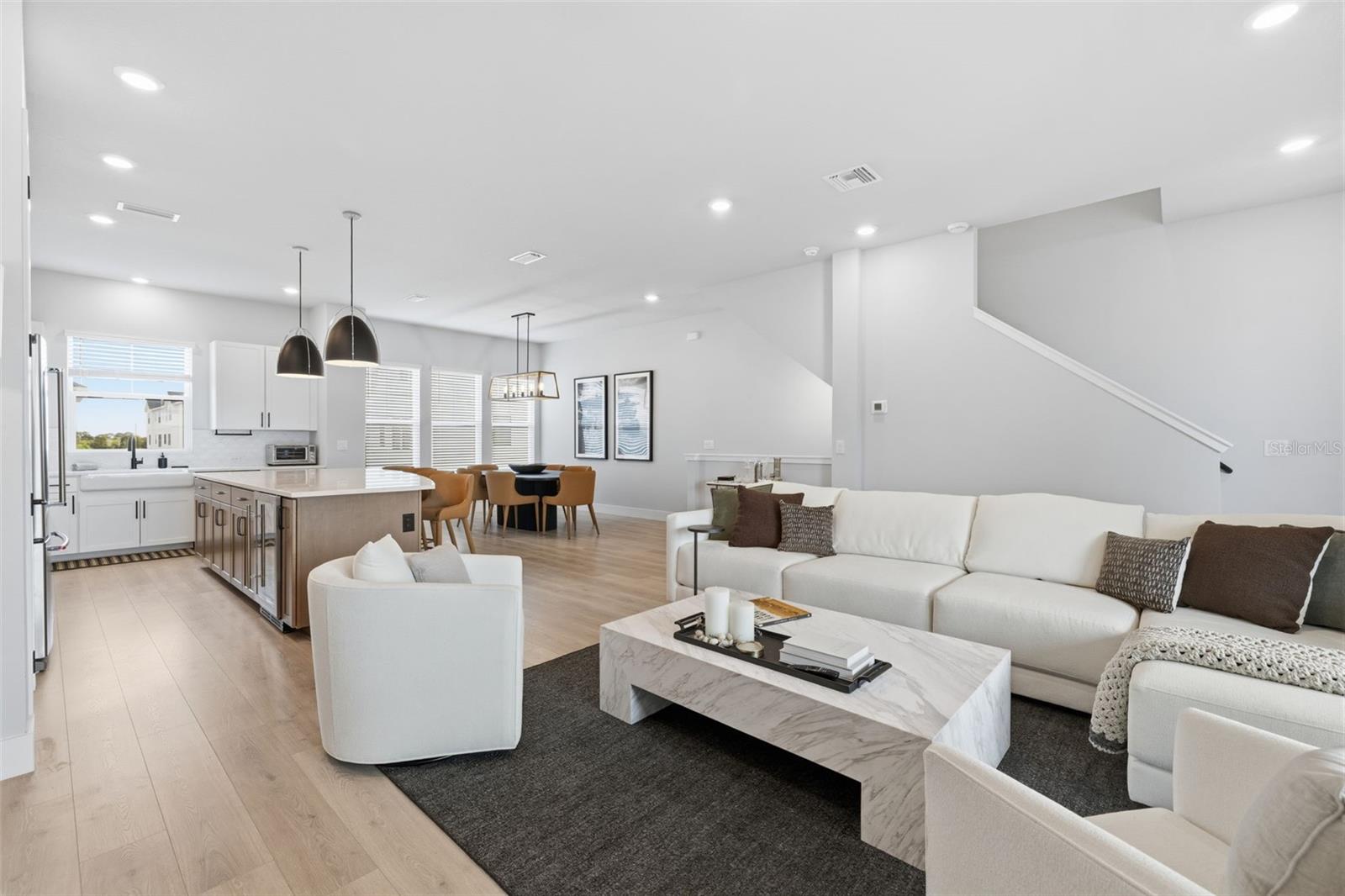 EMERALD LNDG/WATERSIDE - Residential