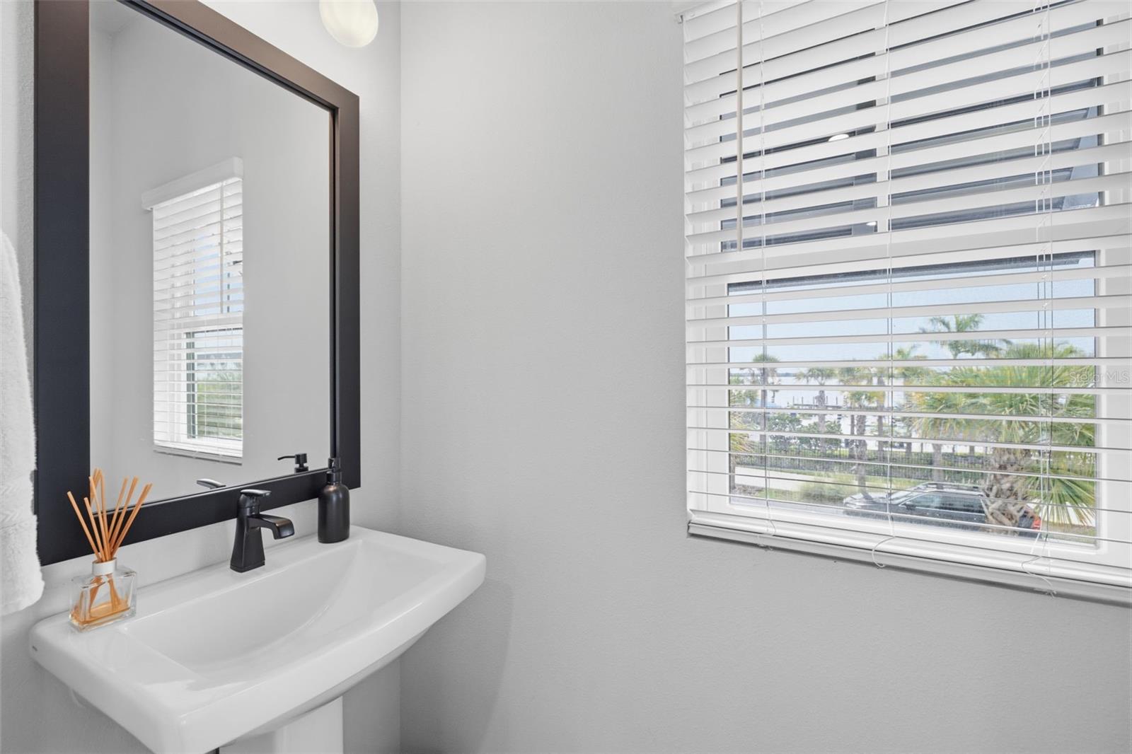 EMERALD LNDG/WATERSIDE - Residential