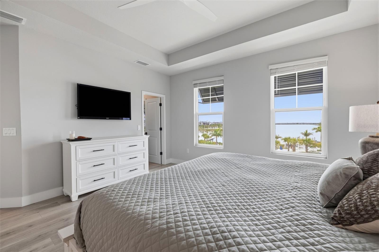 EMERALD LNDG/WATERSIDE - Residential