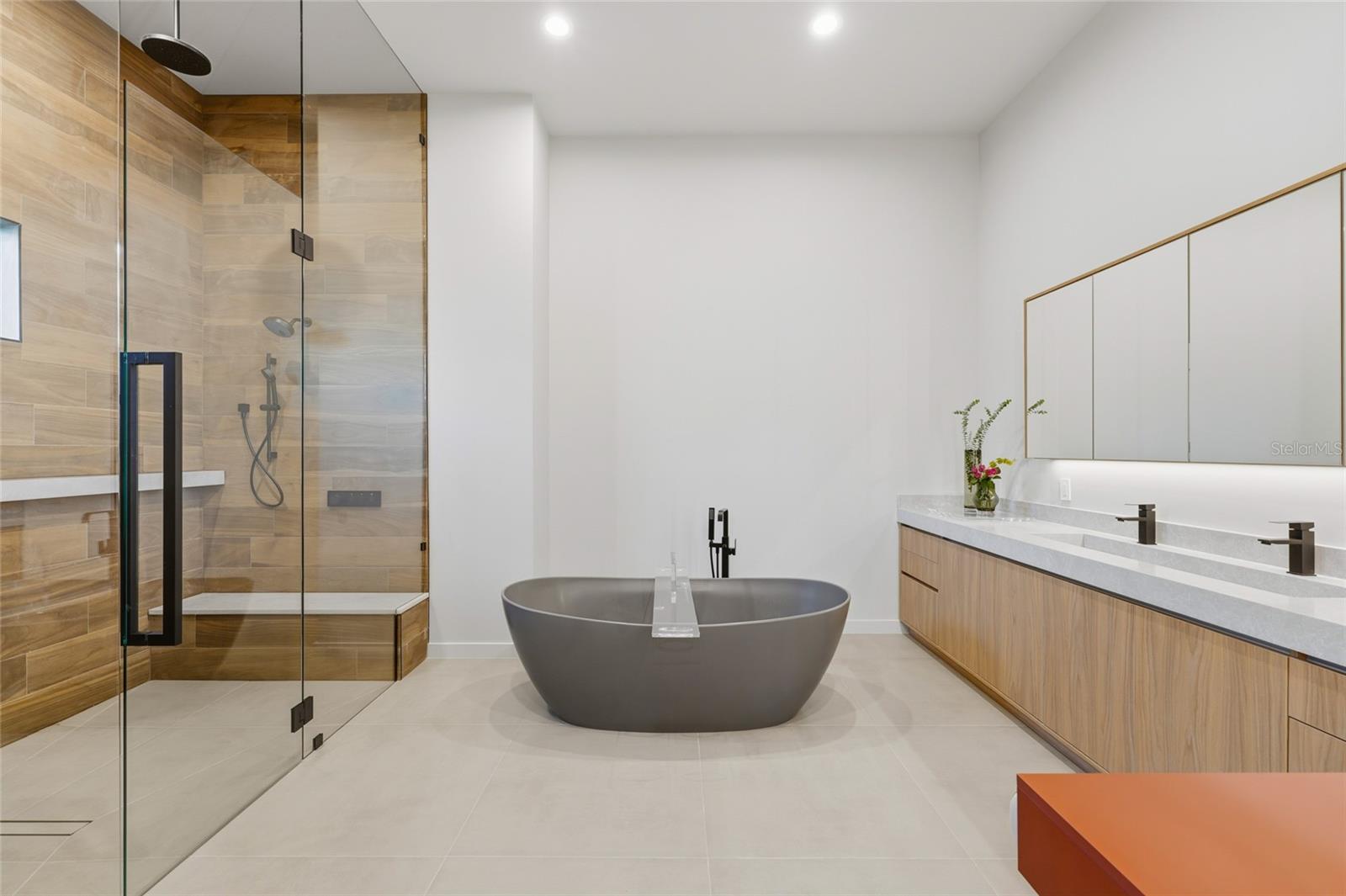 BELLA COLLINA SUB - Residential