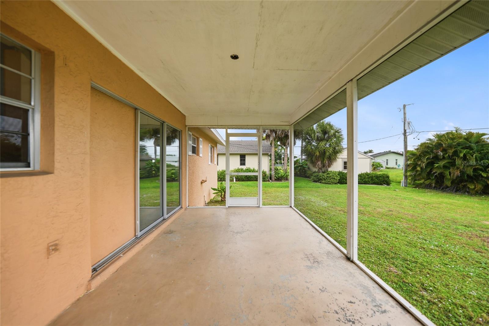CHARLOTTE PARK - Residential