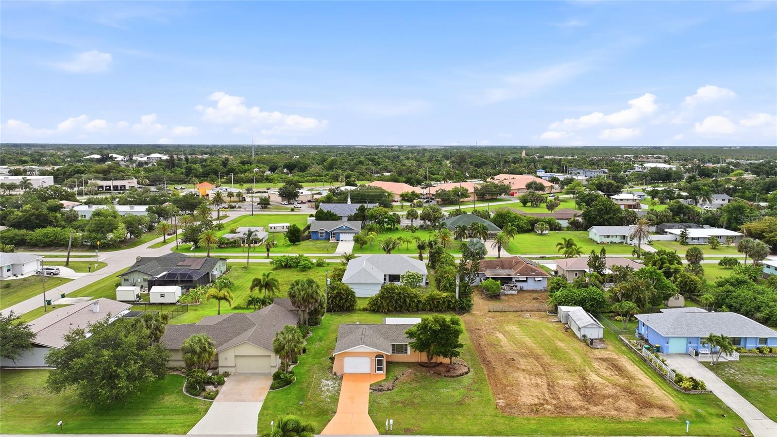 CHARLOTTE PARK - Residential