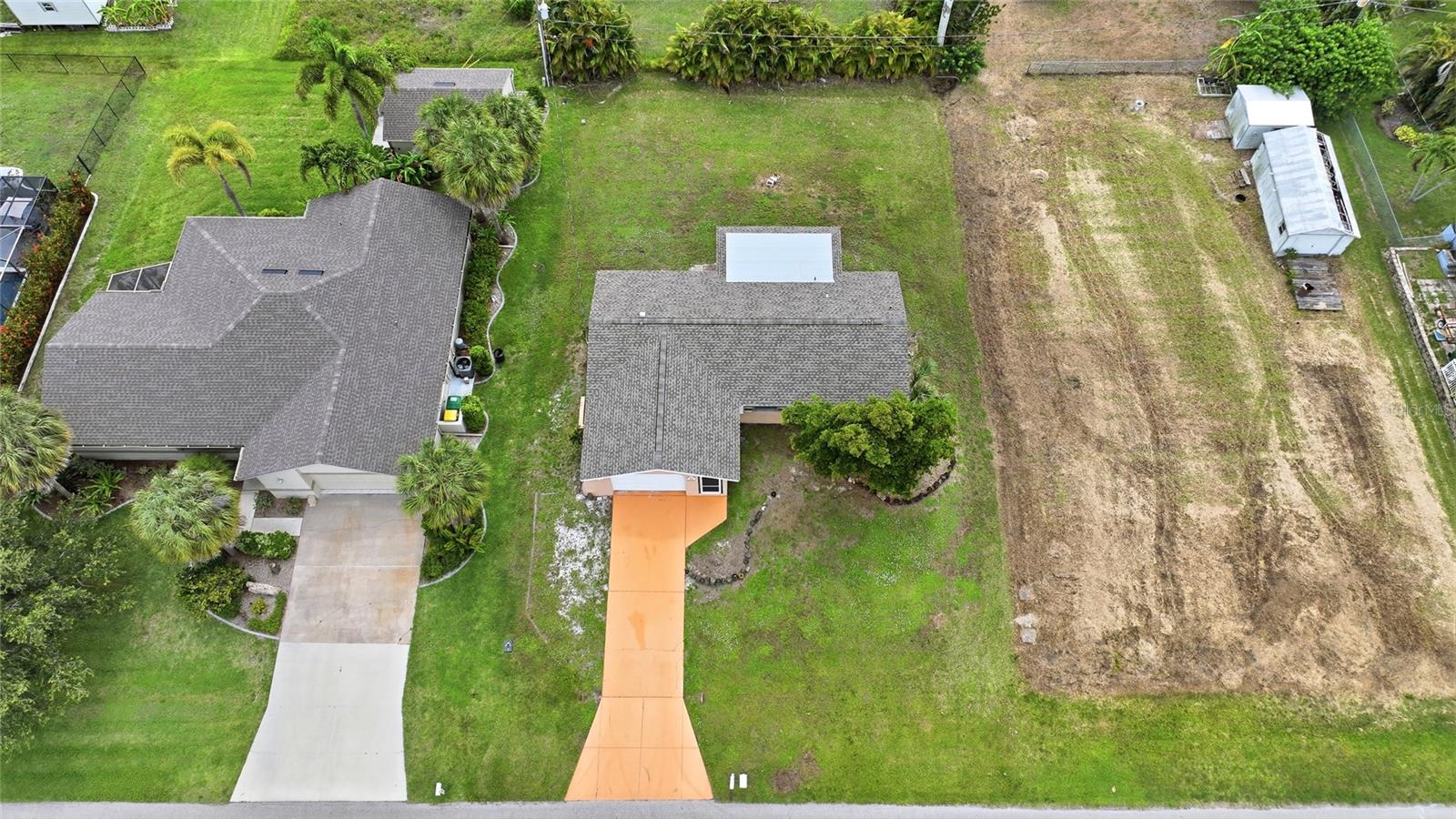 CHARLOTTE PARK - Residential