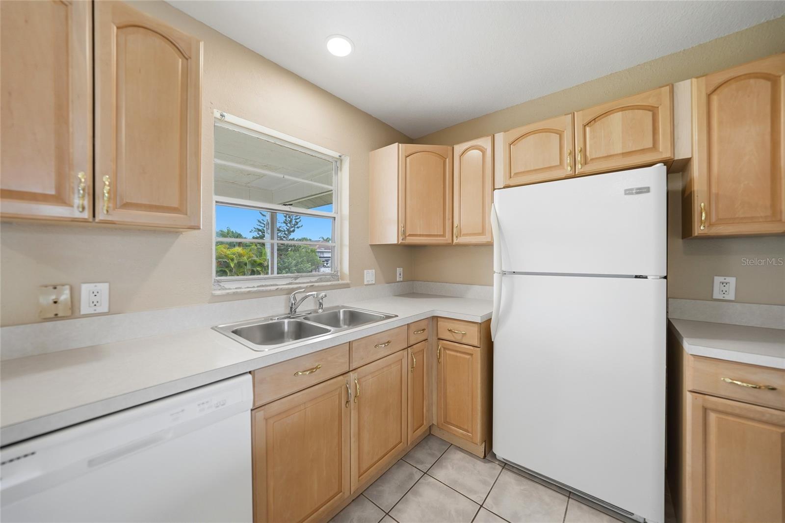 CHARLOTTE PARK - Residential