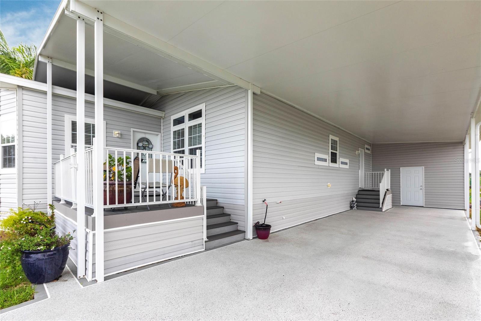 KINGS GATE CLUB MHP - Residential