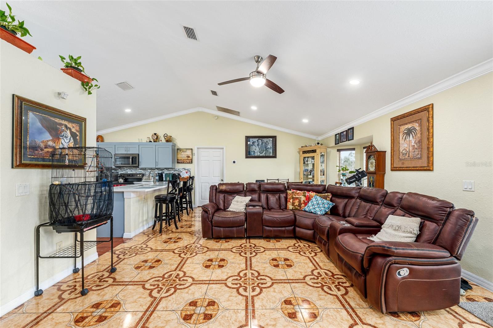 MARION OAKS - Residential