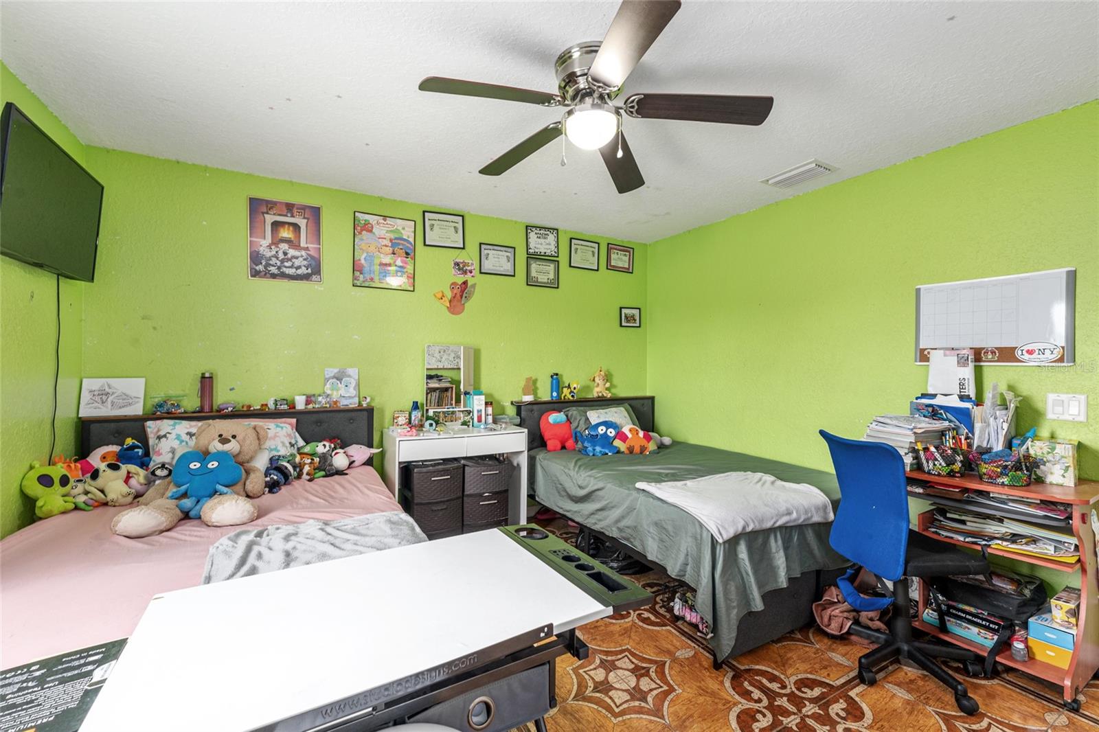 MARION OAKS - Residential