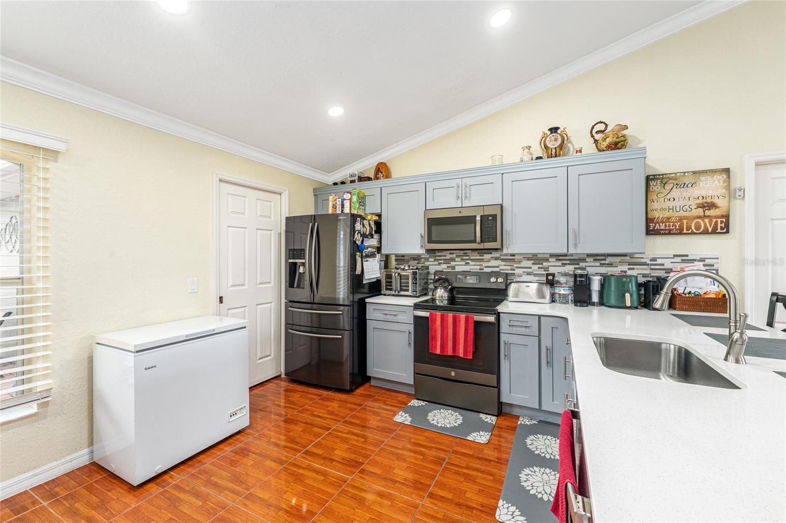 MARION OAKS - Residential