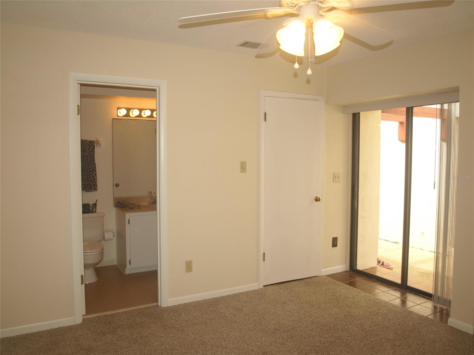 Eagle Landing Ph 01-06 Condo - Residential