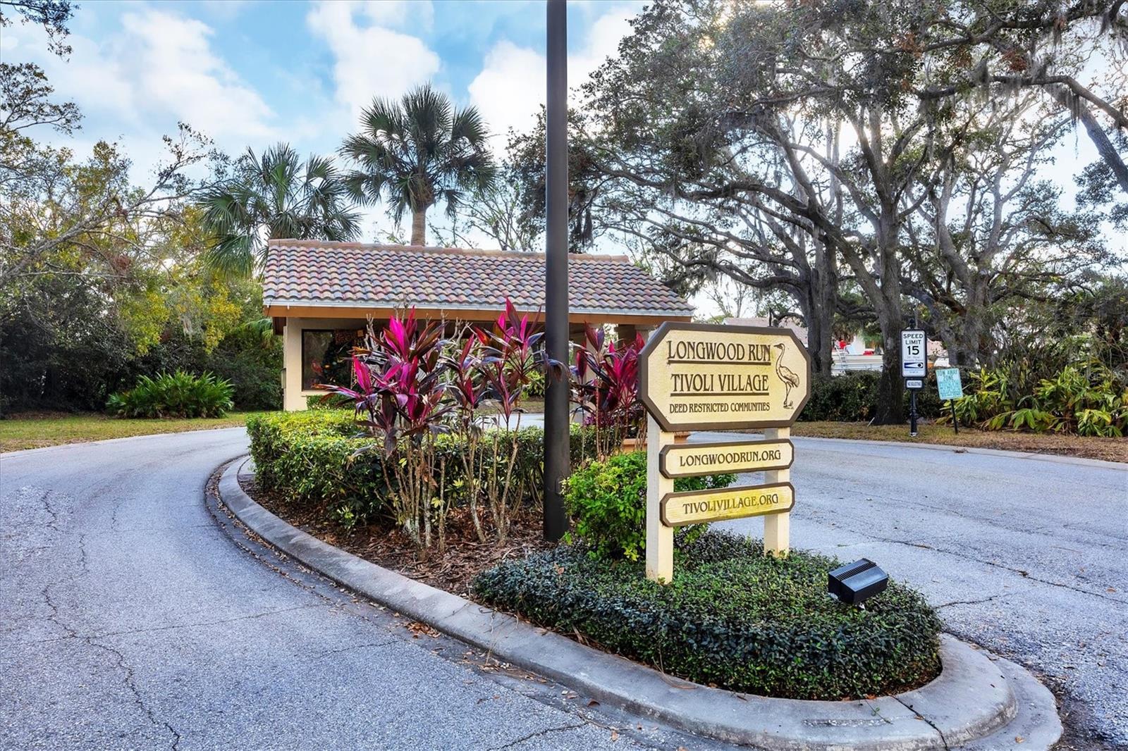 LONGWOOD VILLAS - Residential