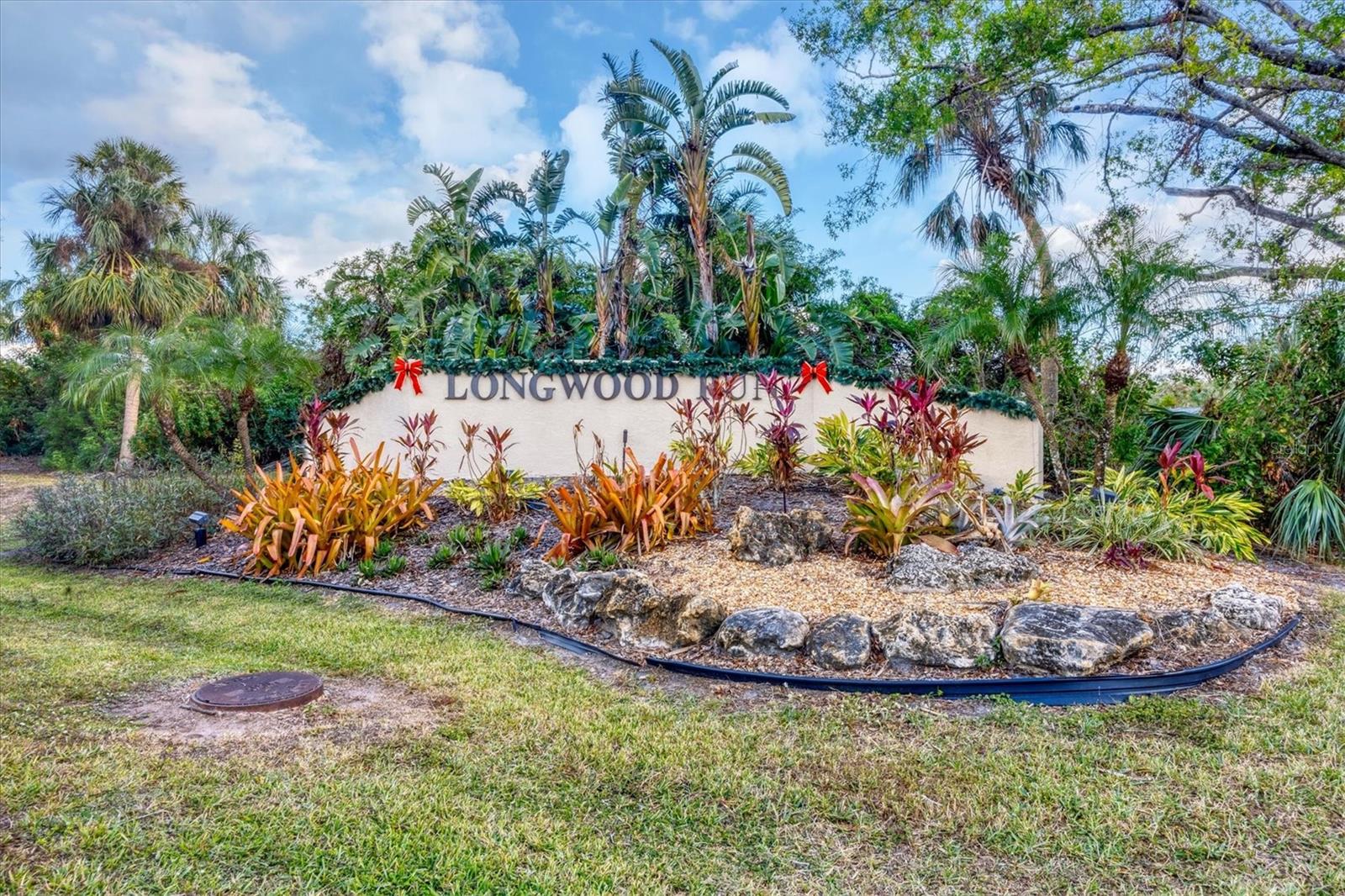 LONGWOOD VILLAS - Residential
