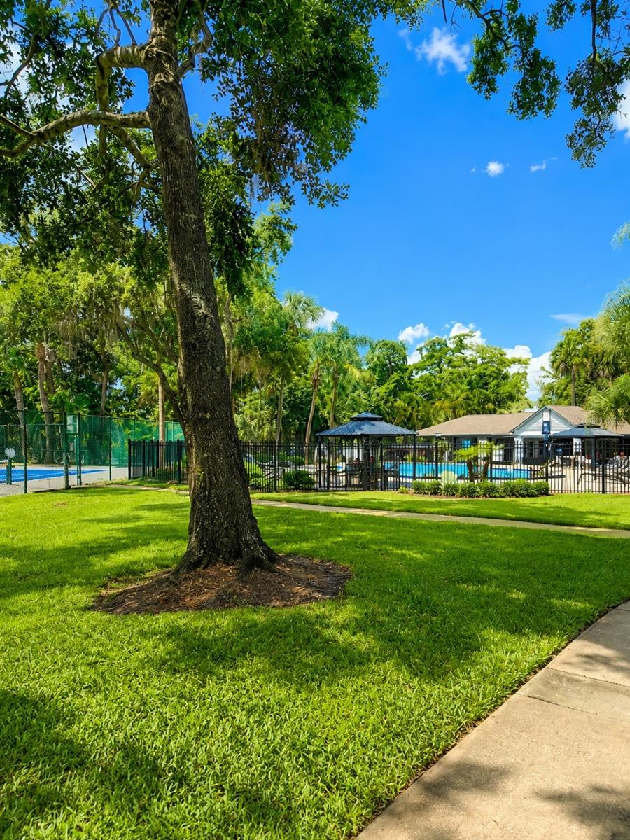 NORTHLAKE VILLAGE CONDO 5 - Residential
