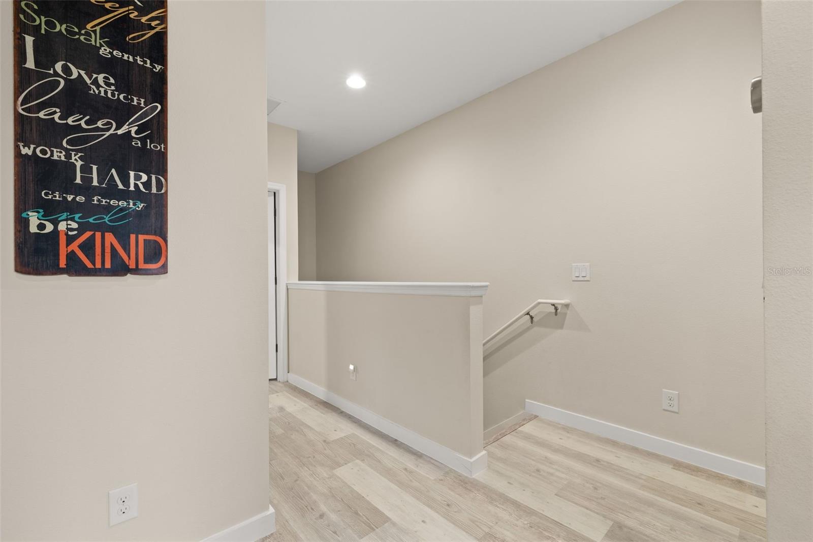 WINDING BAY PRESERVE - Residential Lease