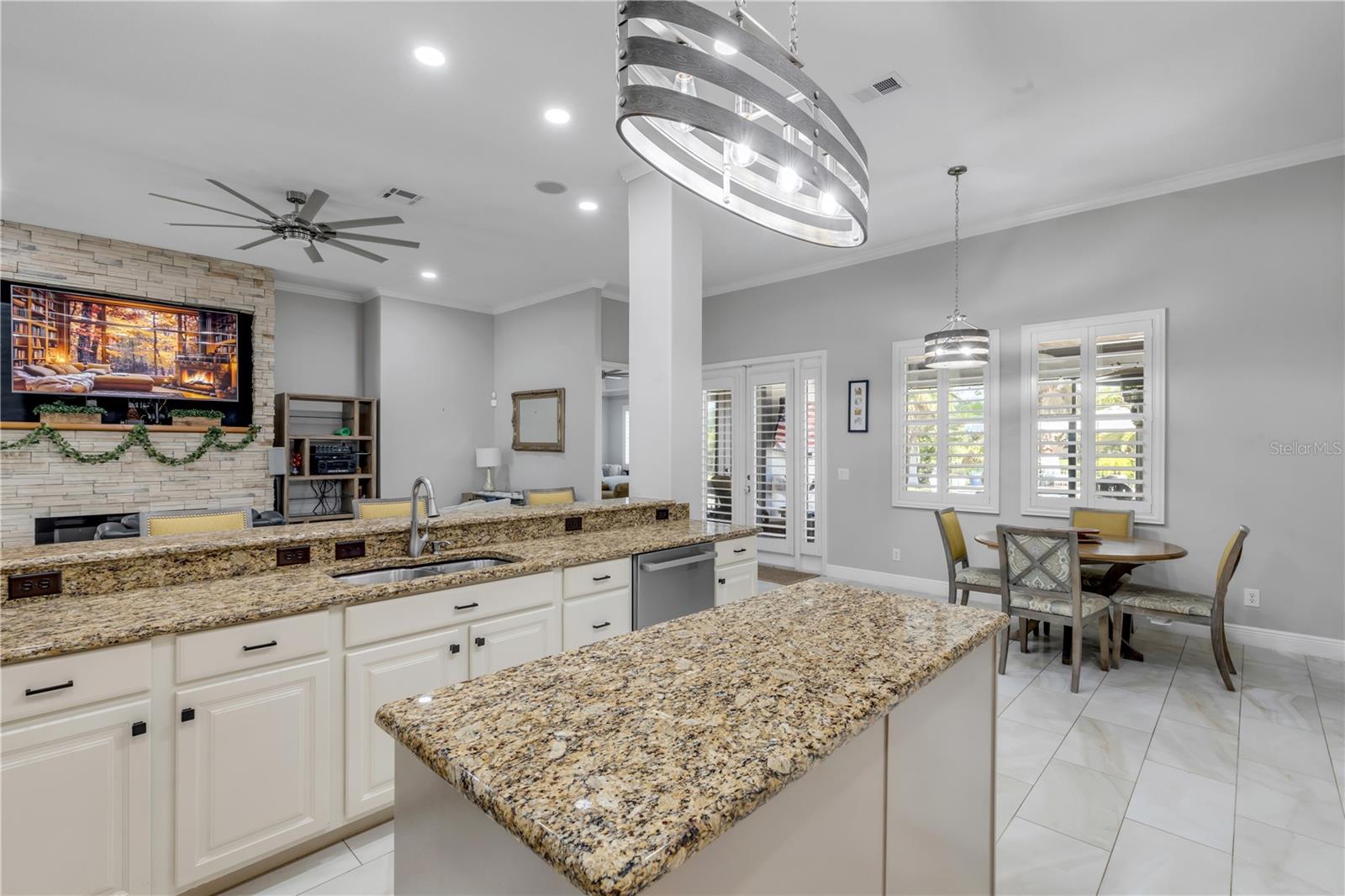 MOUNT DORA LOCH LEVEN PH 05 - Residential