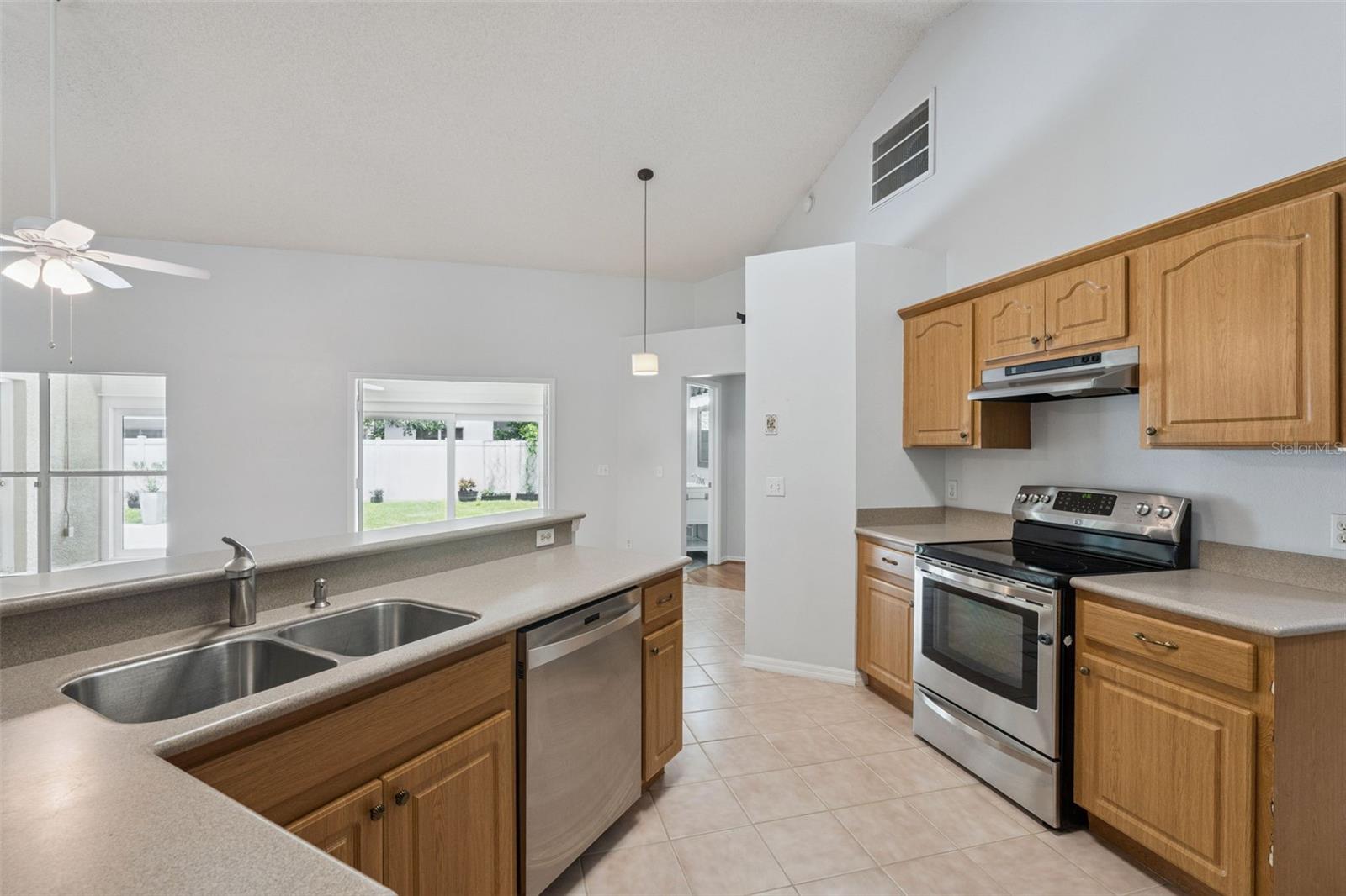 COUNTRY CREEK FOREST EDGE UNIT II - Residential