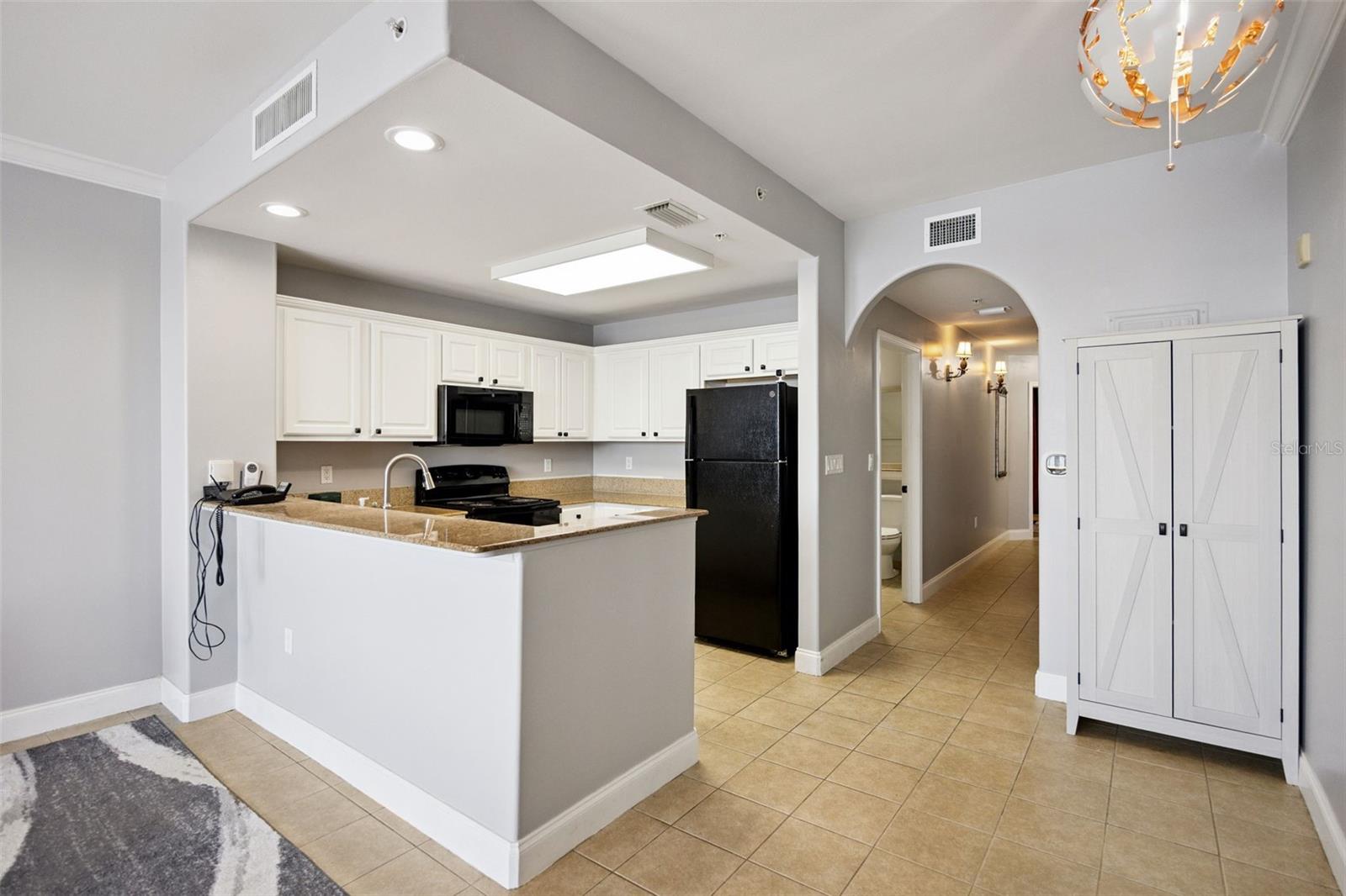 BLUE HERON BCH RESIDENCE TWR 02 CONDO - Residential
