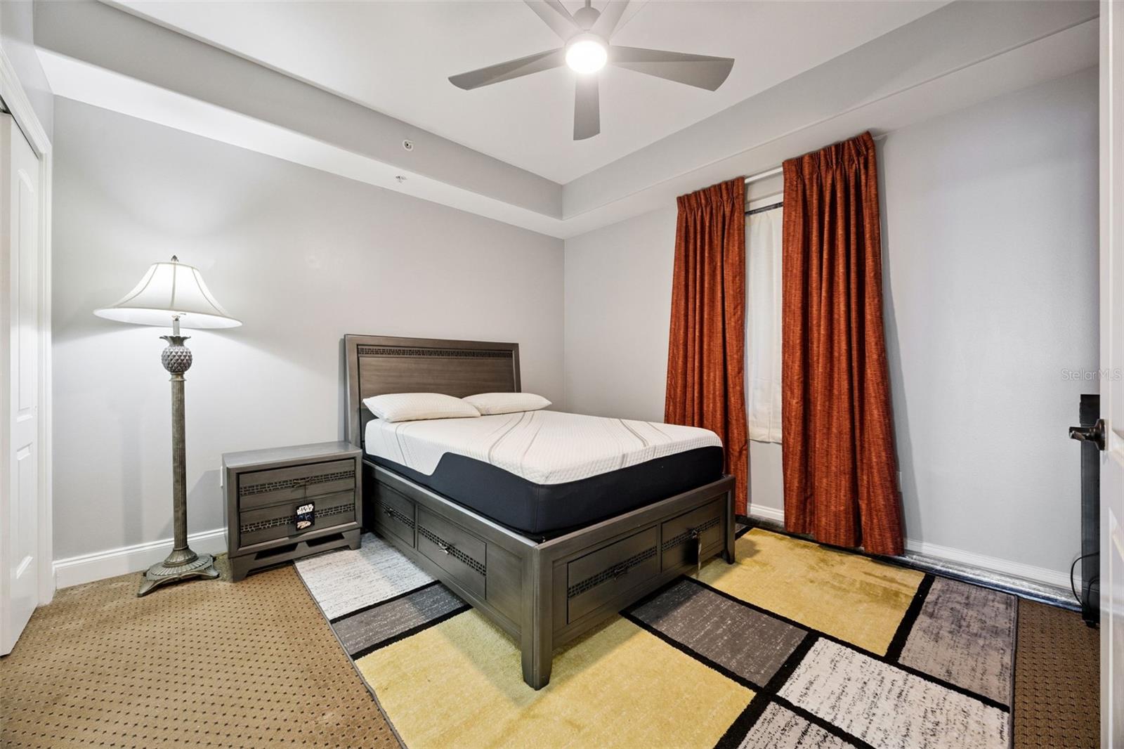BLUE HERON BCH RESIDENCE TWR 02 CONDO - Residential