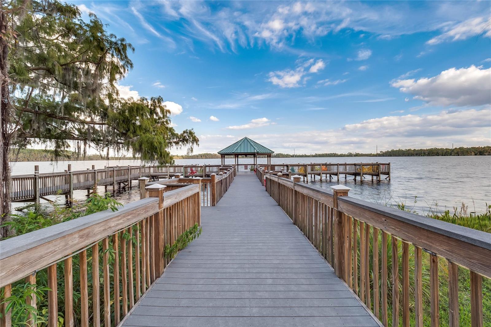 BLUE HERON BCH RESIDENCE TWR 02 CONDO - Residential