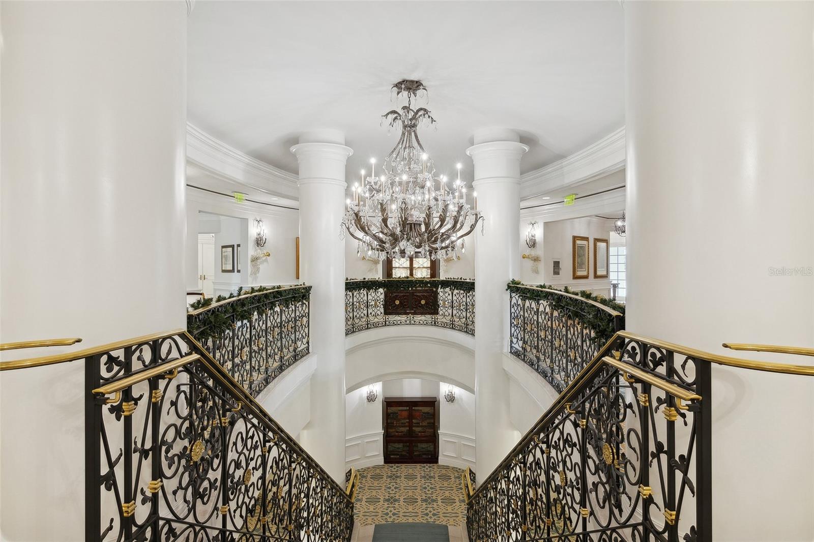 THE TOWER RESIDENCES - Residential