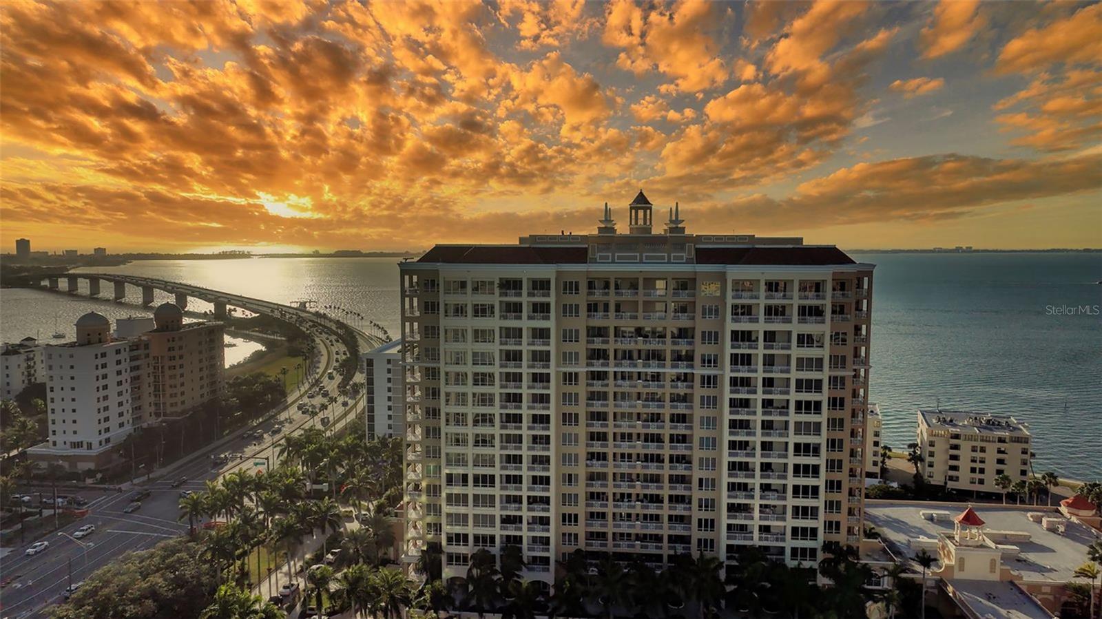 THE TOWER RESIDENCES - Residential