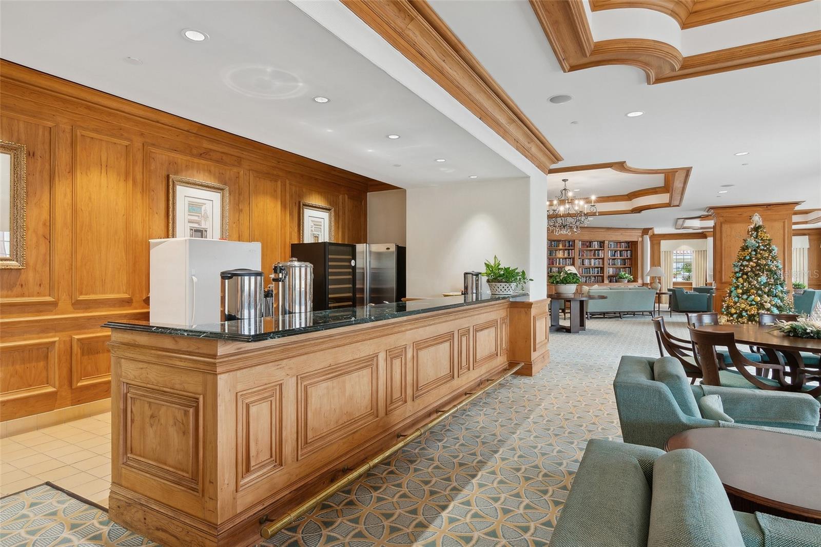 THE TOWER RESIDENCES - Residential