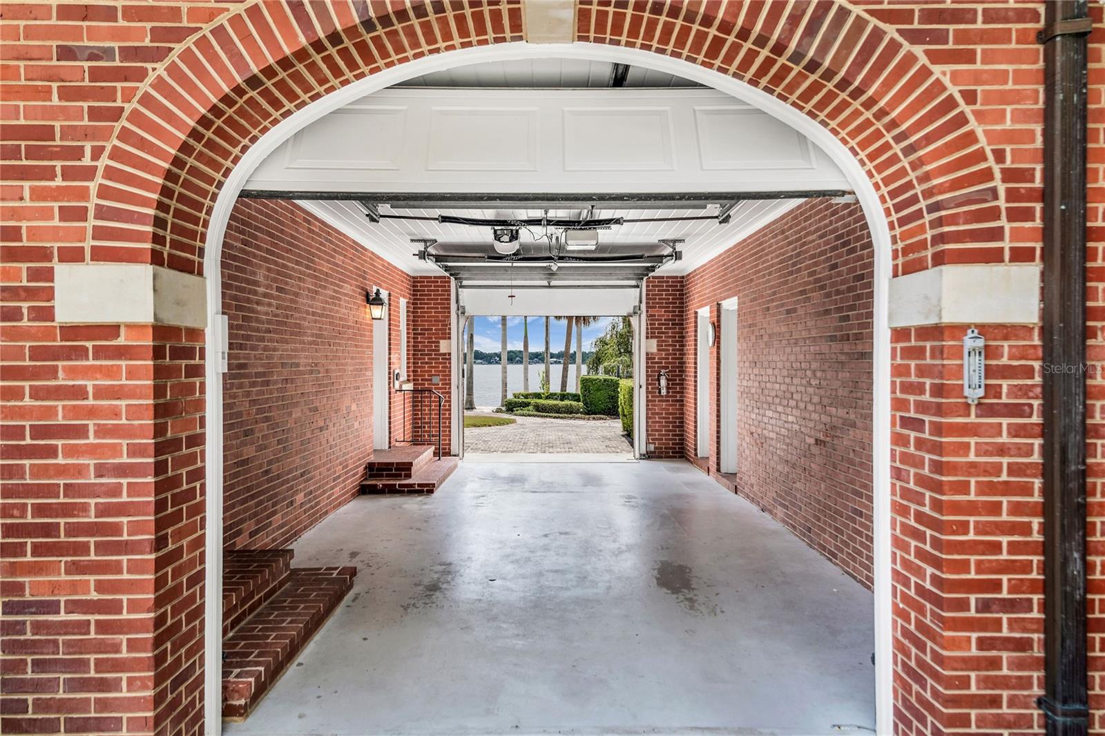 TUXEDO ESTATES - Residential