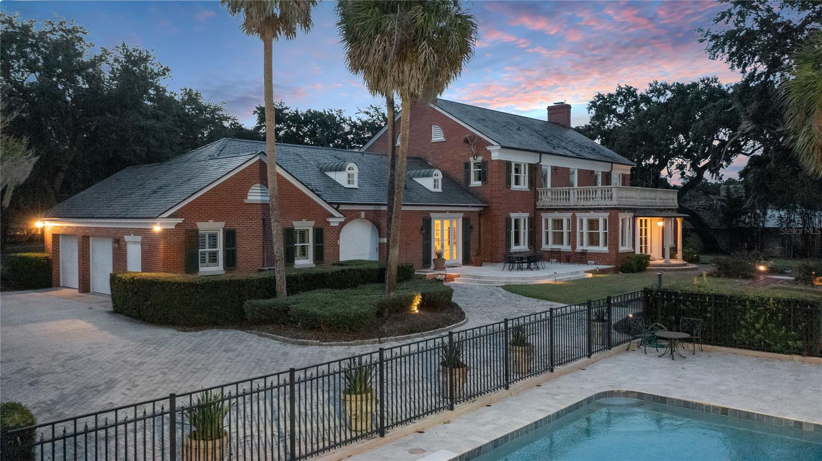TUXEDO ESTATES - Residential