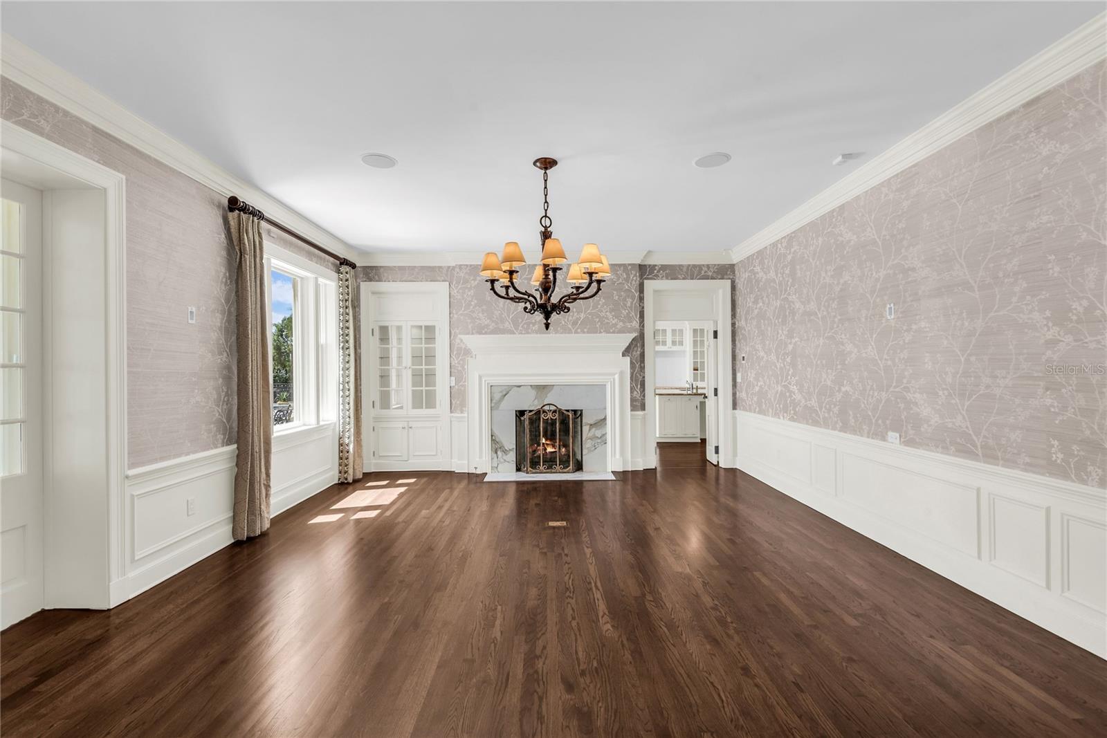 TUXEDO ESTATES - Residential