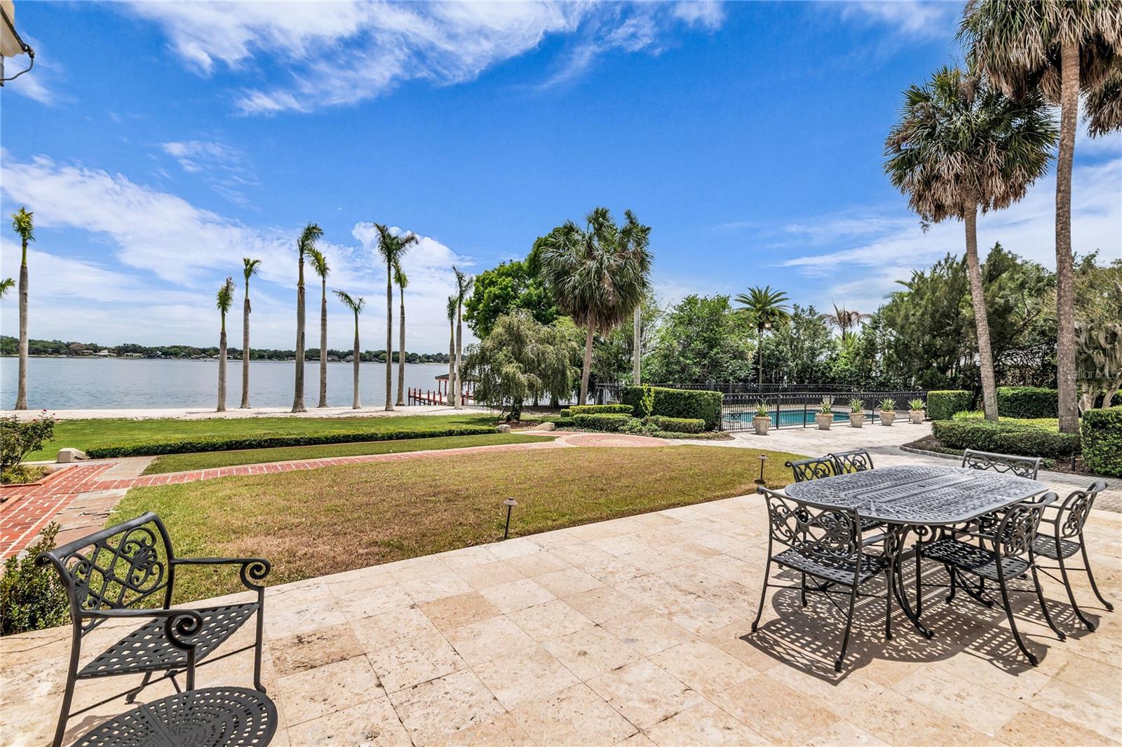 TUXEDO ESTATES - Residential