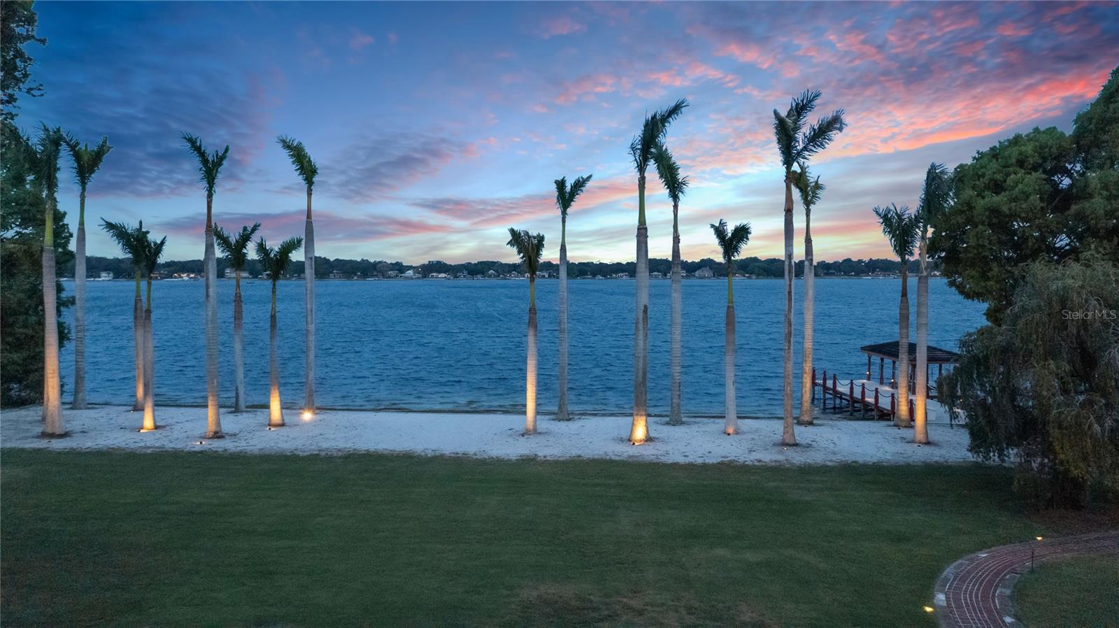 TUXEDO ESTATES - Residential