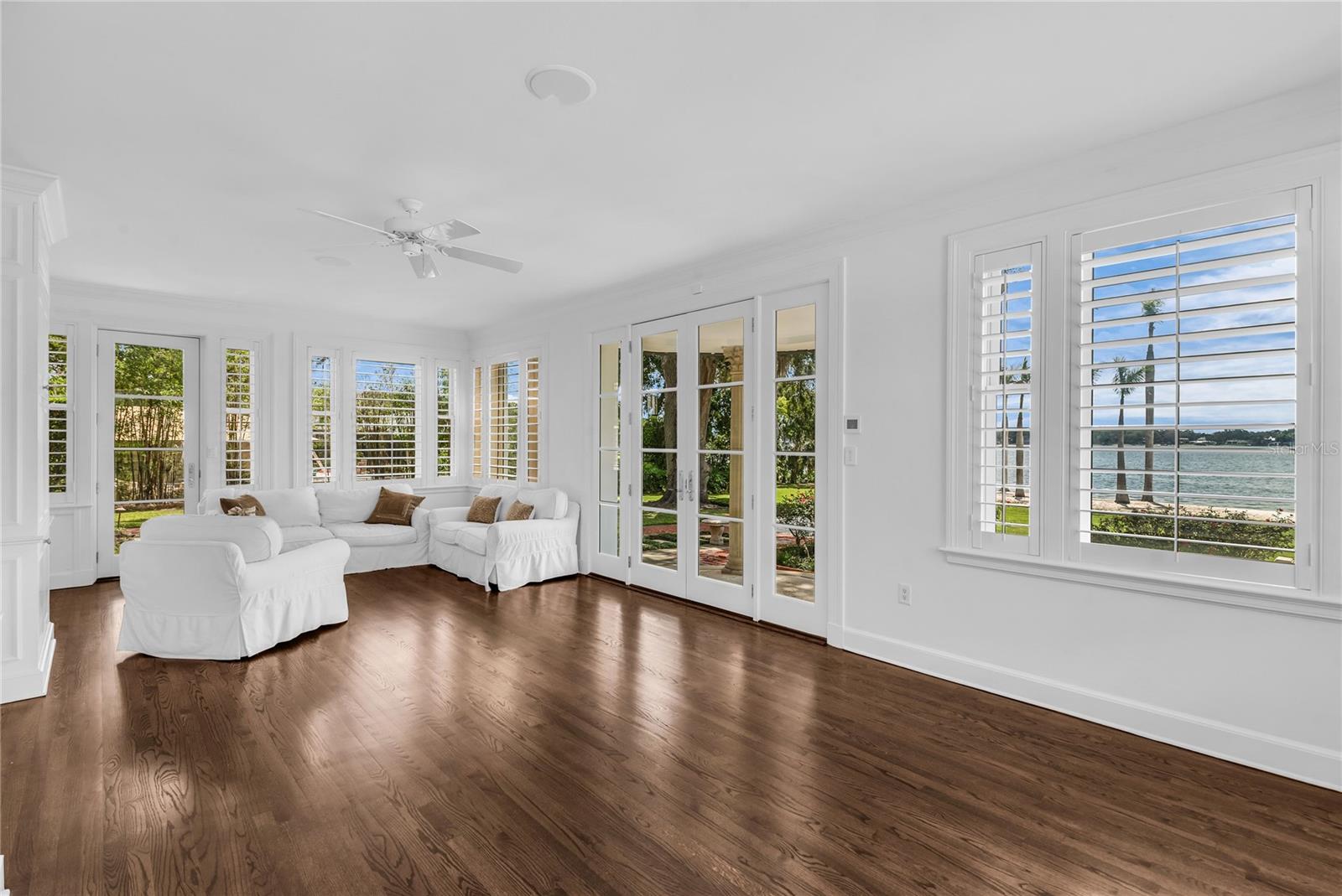 TUXEDO ESTATES - Residential
