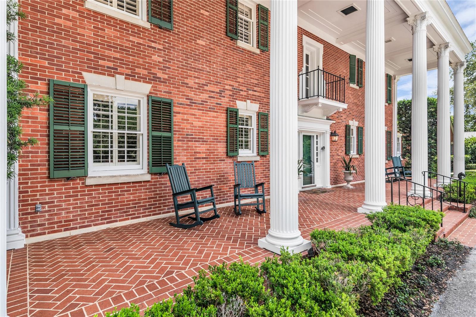 TUXEDO ESTATES - Residential