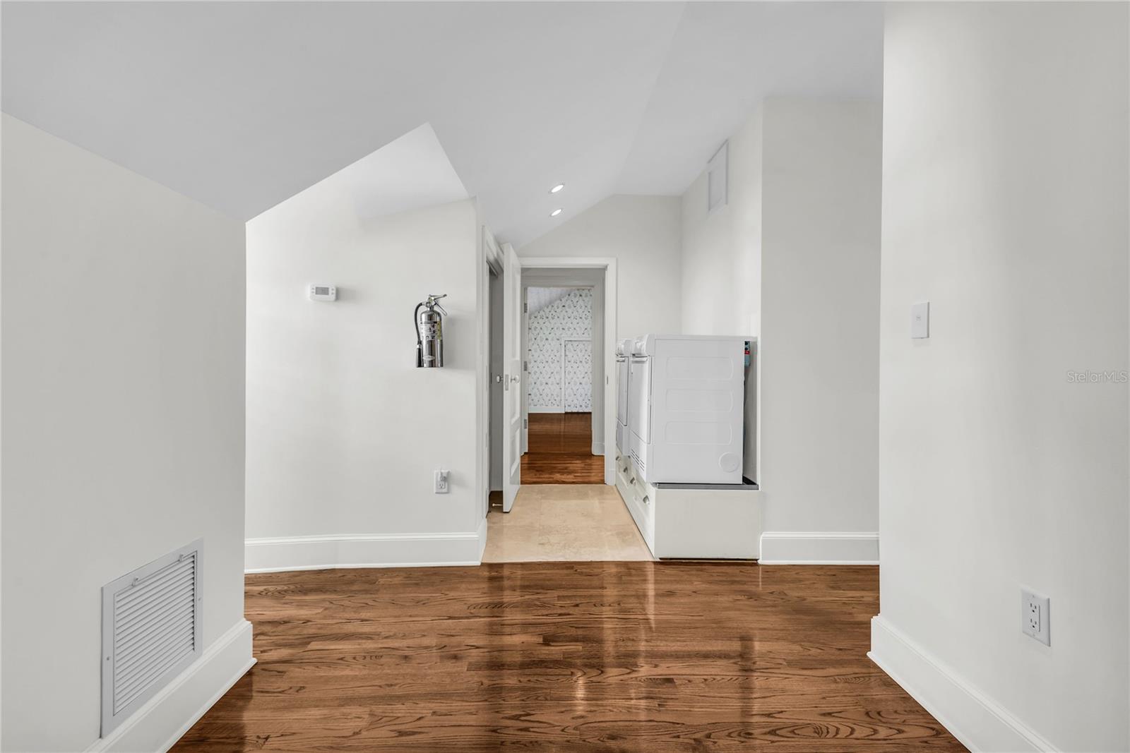 TUXEDO ESTATES - Residential
