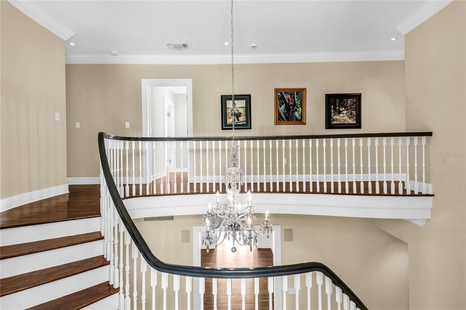 TUXEDO ESTATES - Residential