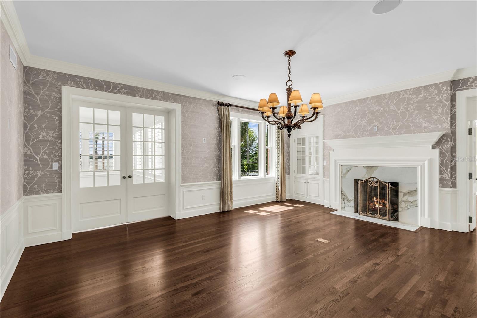 TUXEDO ESTATES - Residential
