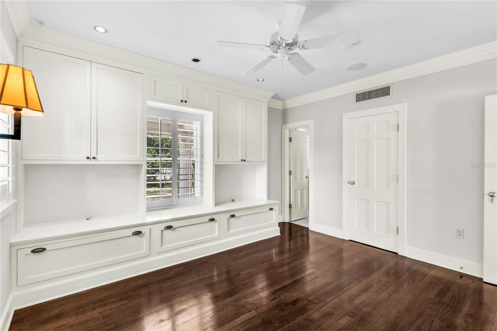 TUXEDO ESTATES - Residential