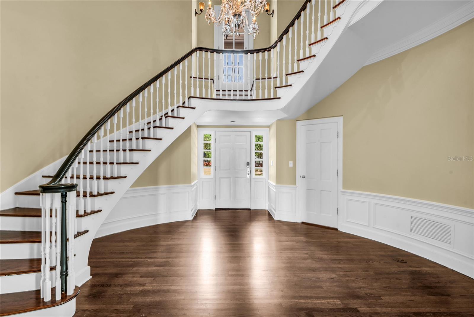 TUXEDO ESTATES - Residential