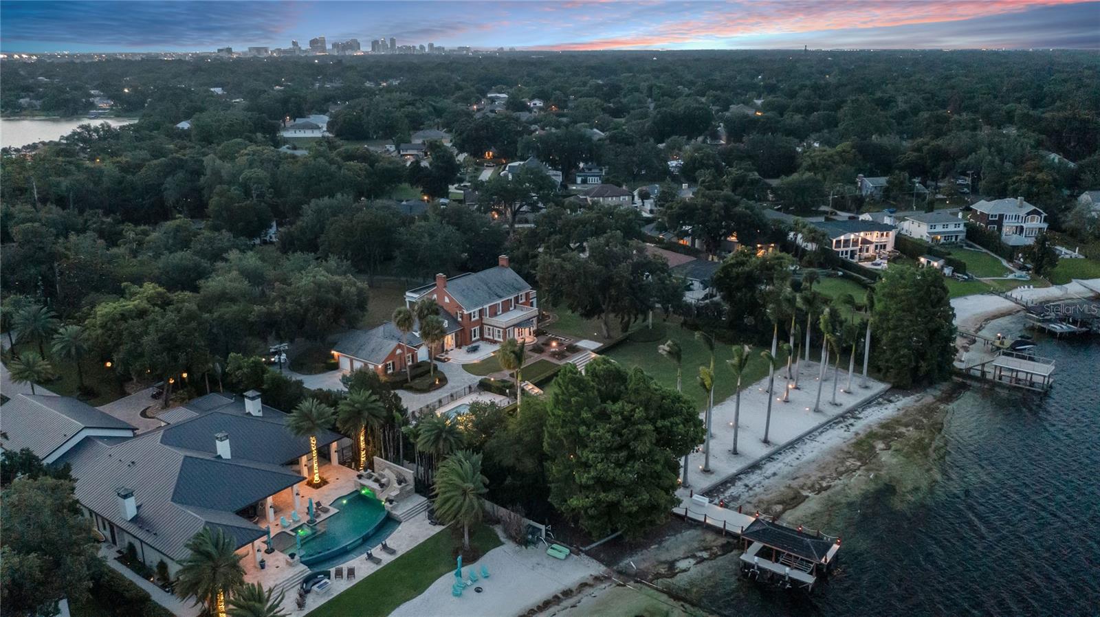 TUXEDO ESTATES - Residential