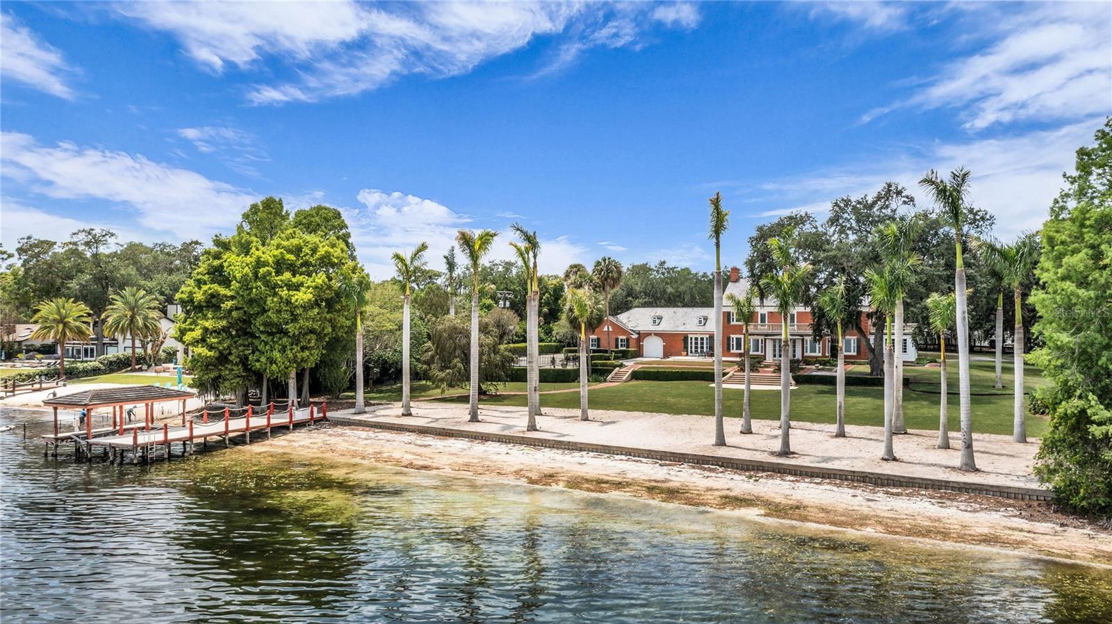 TUXEDO ESTATES - Residential