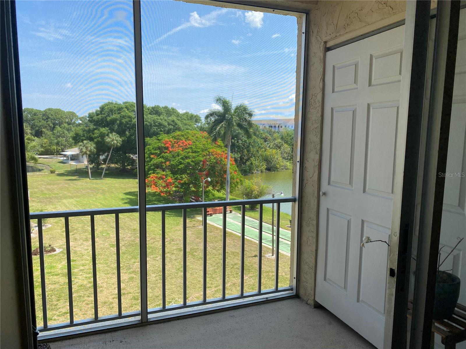 BAYSHORE ON THE LAKE CONDO APTS - Residential