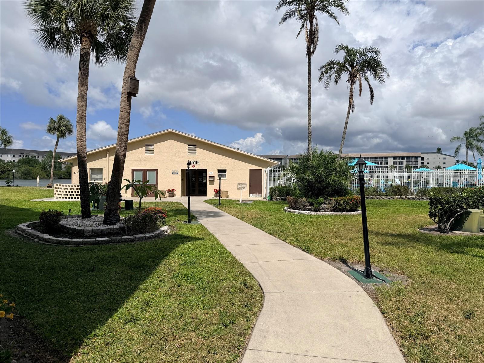 BAYSHORE ON THE LAKE CONDO APTS - Residential
