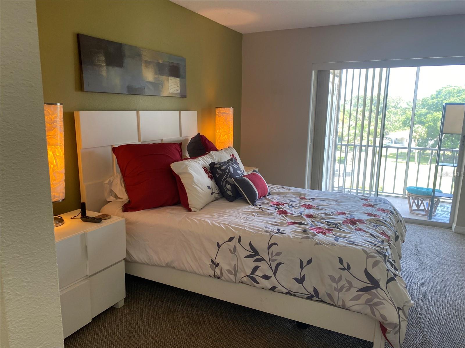 BAYSHORE ON THE LAKE CONDO APTS - Residential