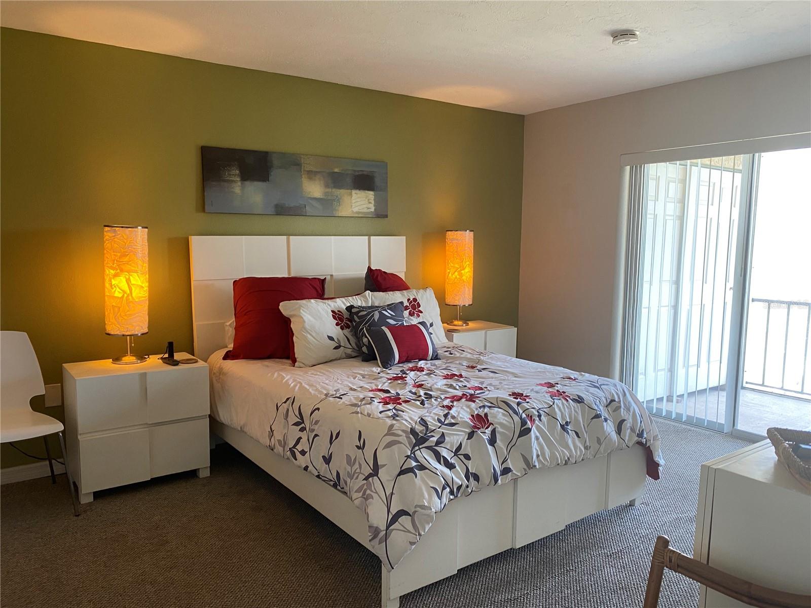 BAYSHORE ON THE LAKE CONDO APTS - Residential