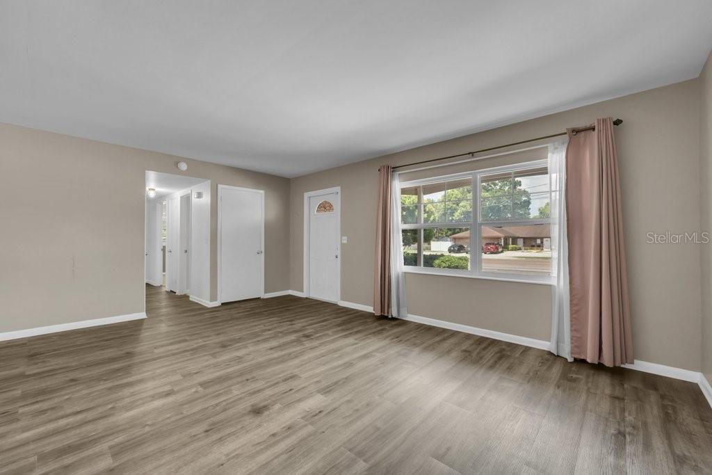 BRANDON GROVE ESTATES UNIT 1 - Residential