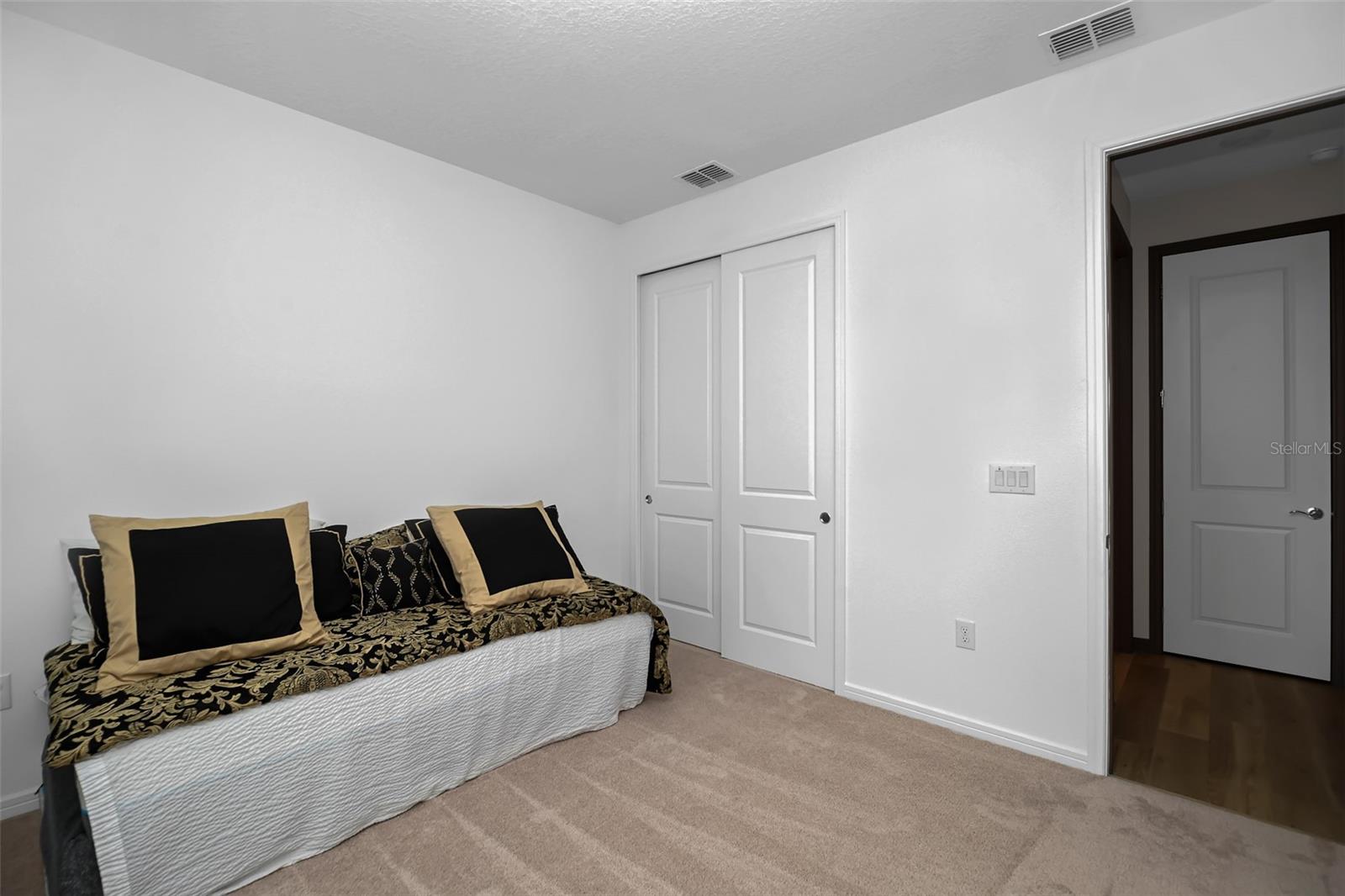 STONE CRK BY DEL WEBB SOLAIRE - Residential