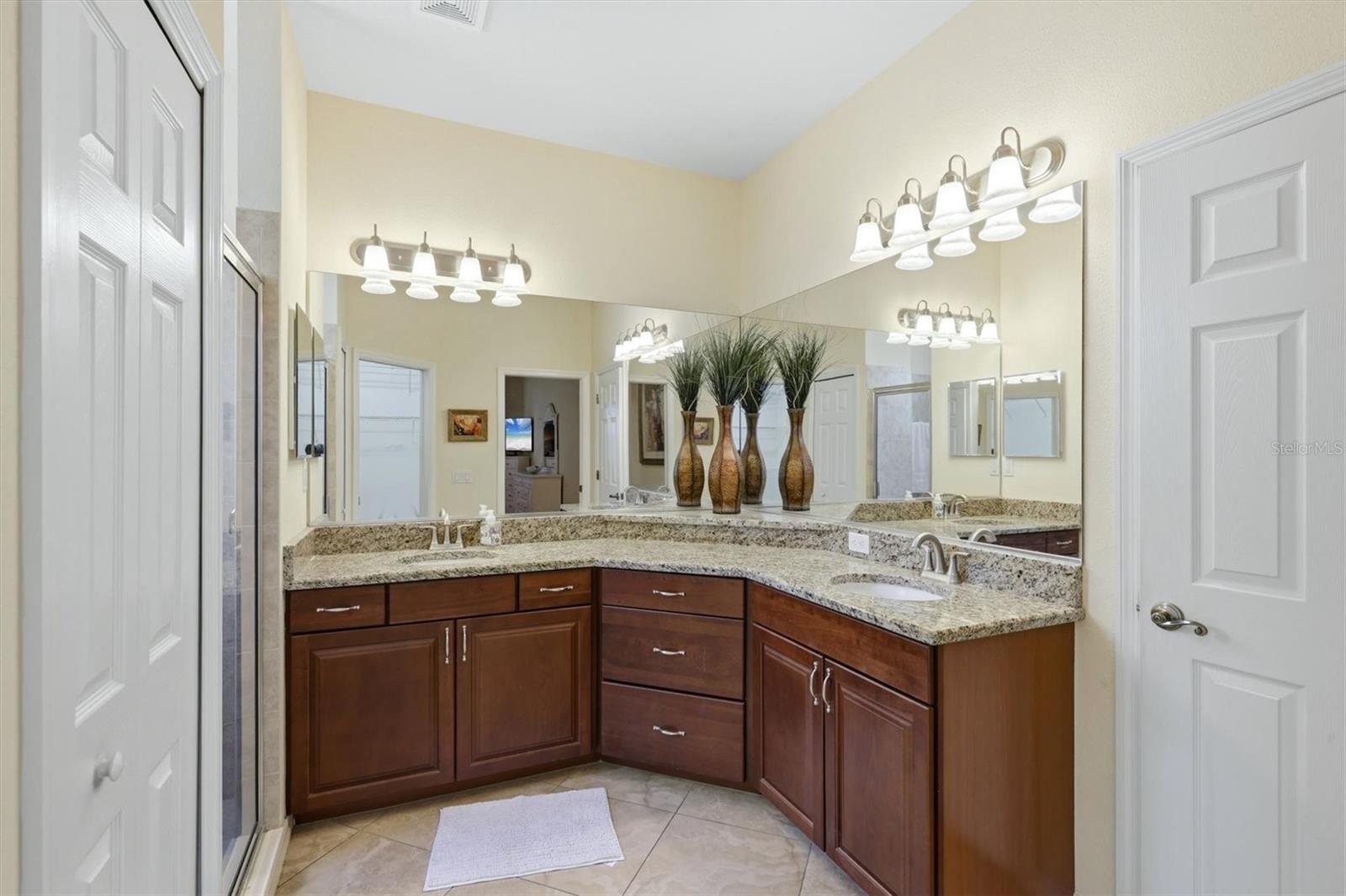 CASCADES AT SARASOTA PH V - Residential