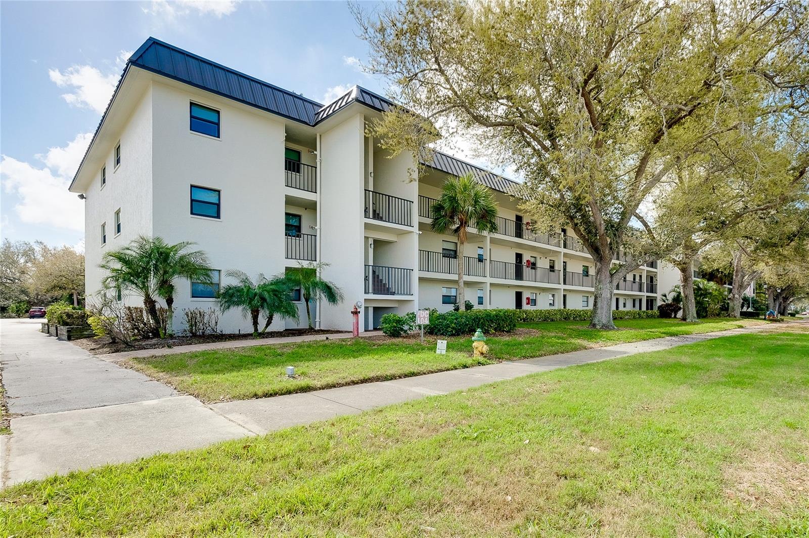 VILLA D ESTE SEC B - Residential