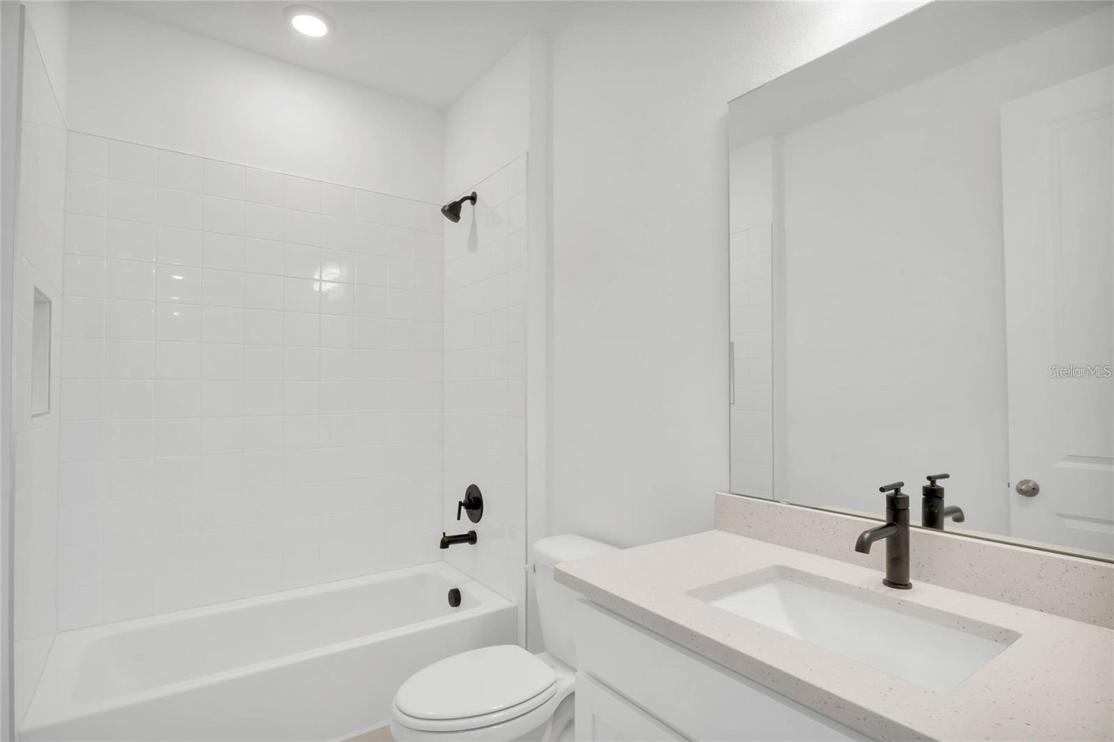 BELLA COLLINA - Residential